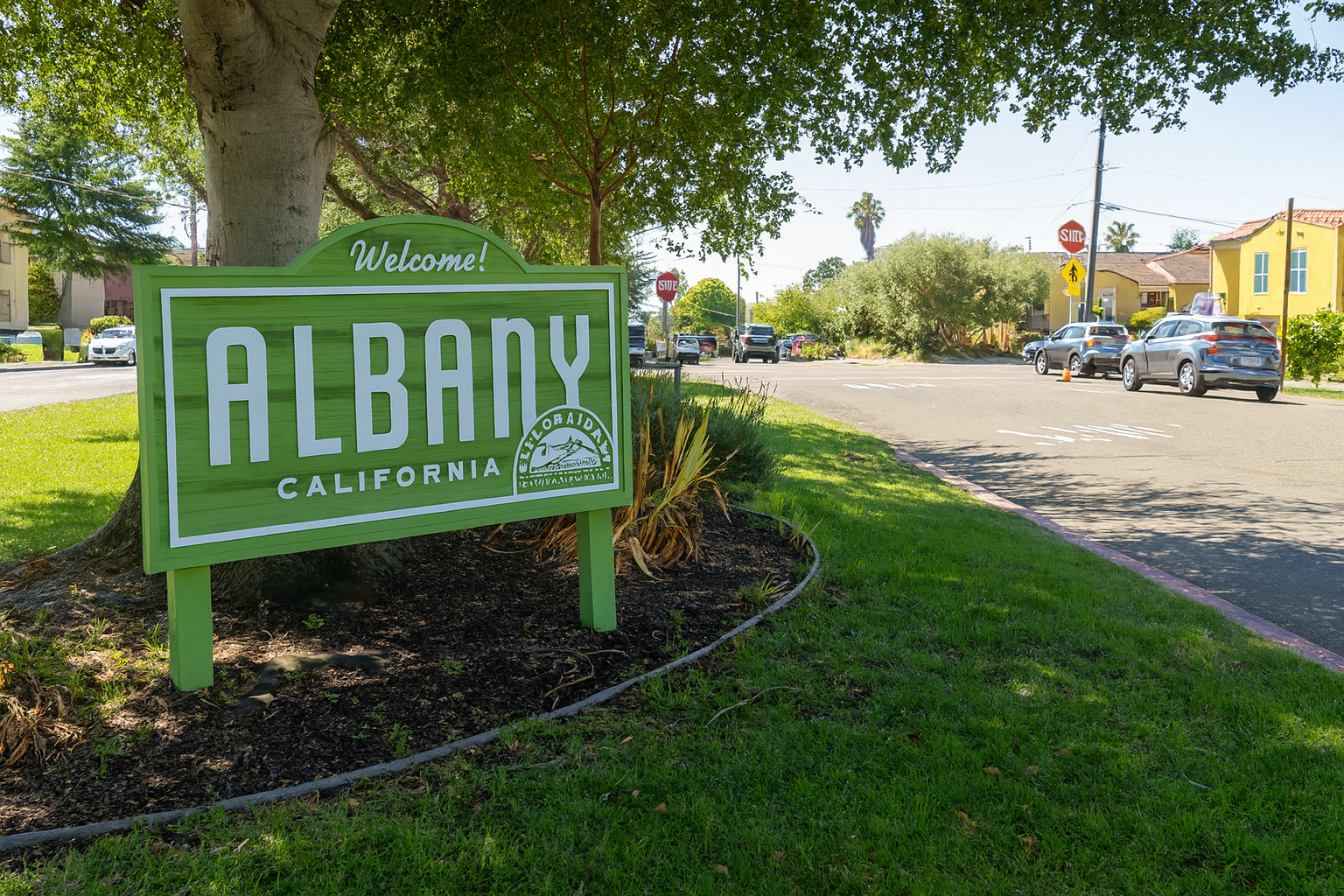 Welcome to Albany, California sign for handicapped transportation service